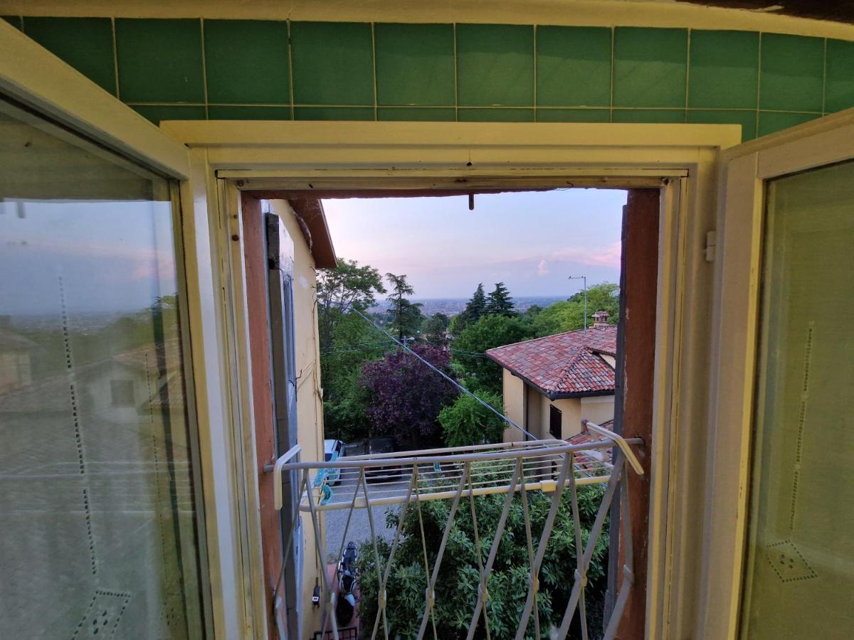 Lovely One-Bedroom Attic In An Ancient Village Bologna Eksteriør billede
