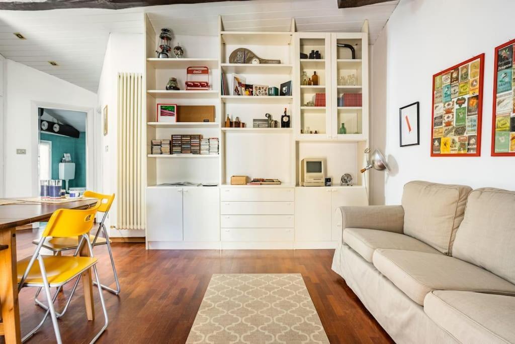 Lovely One-Bedroom Attic In An Ancient Village Bologna Eksteriør billede